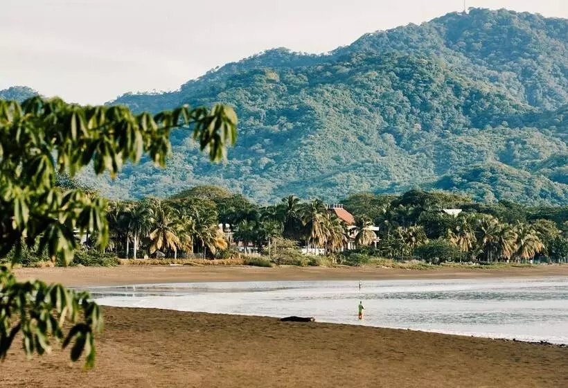 בית מלון כפרי Bahia Esmeralda