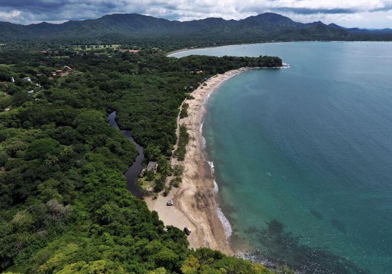 Отель Bahia Esmeralda