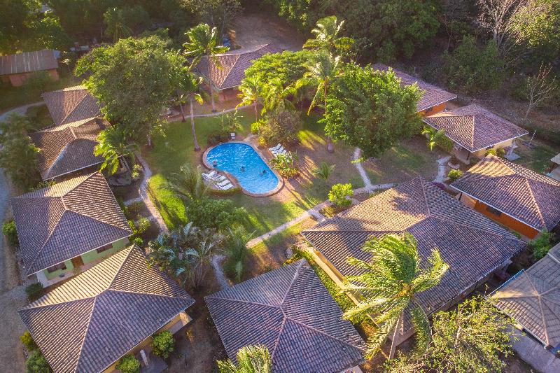 Отель Bahia Esmeralda