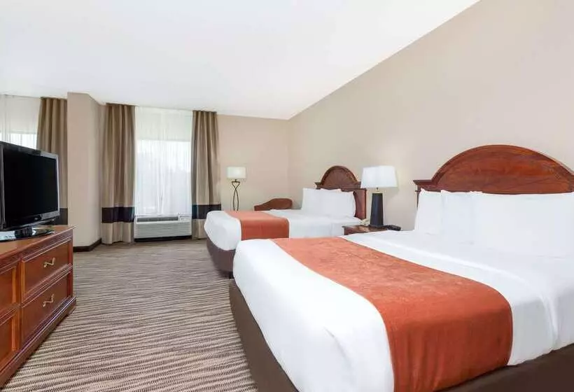 Hotel Baymont By Wyndham Augusta Riverwatch