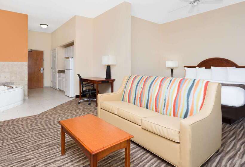 هتل Baymont By Wyndham Augusta Riverwatch