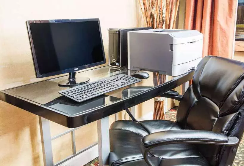 酒店 Baymont By Wyndham Mobile/ I65