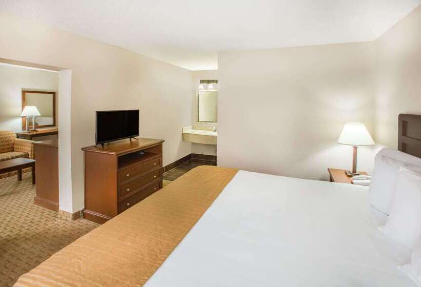 Hotel Baymont By Wyndham Mobile/ I65