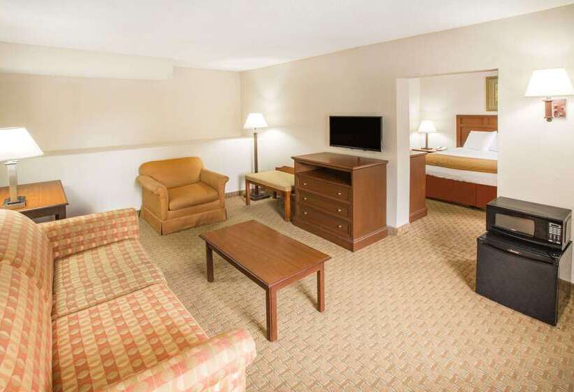 Hotel Baymont By Wyndham Mobile/ I65