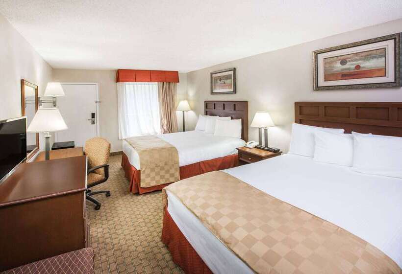 Hotel Baymont By Wyndham Mobile/ I65