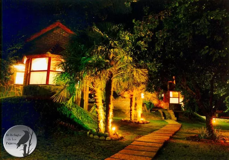 ホテル Cabañas El Refugio De Los Pajaros