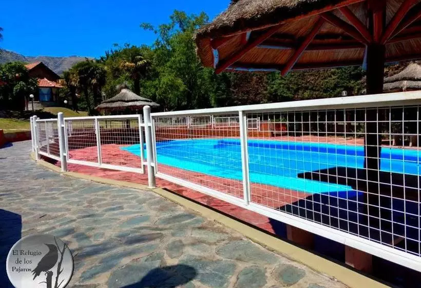 ホテル Cabañas El Refugio De Los Pajaros