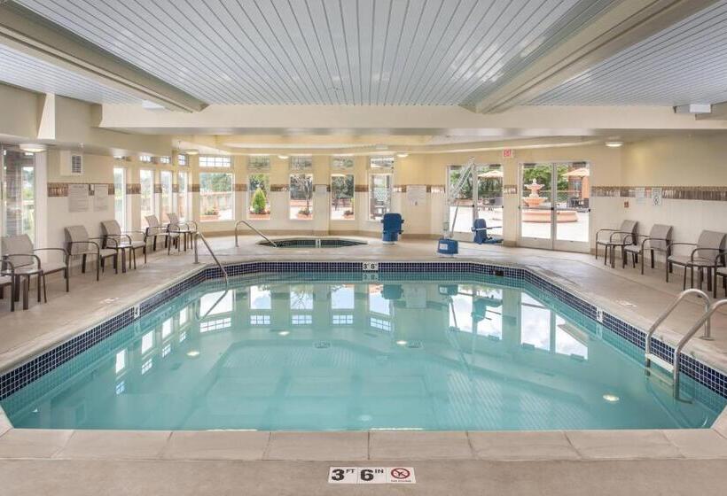 فندق Courtyard By Marriott Portland North