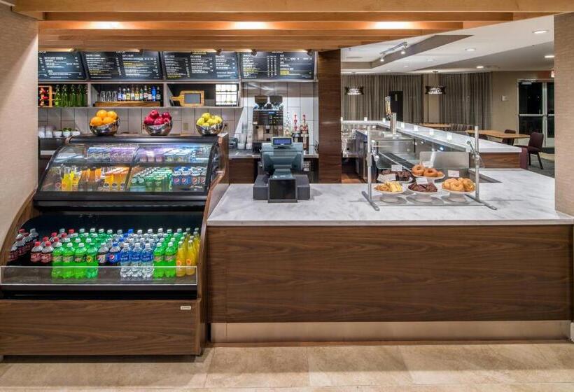 فندق Courtyard By Marriott Portland North