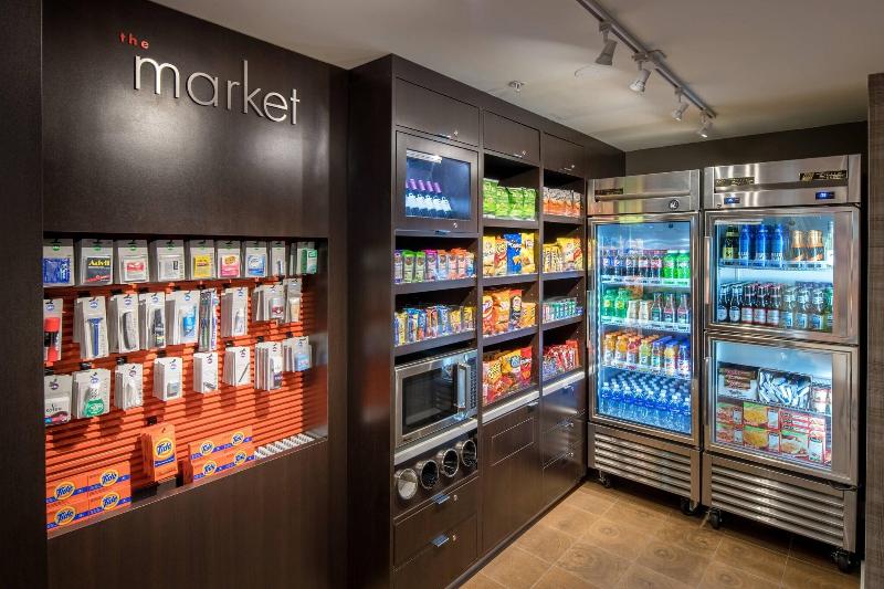 فندق Courtyard By Marriott Portland North