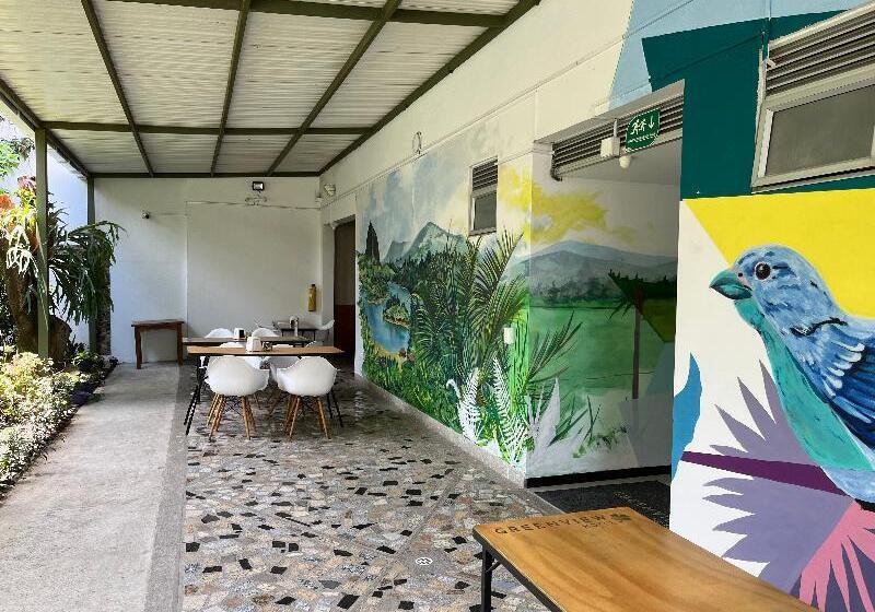 Greenview Medellin By St Hoteles