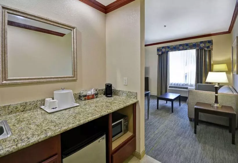 Отель Hampton Inn & Suites Corpus Christi I37  Navigation Blvd