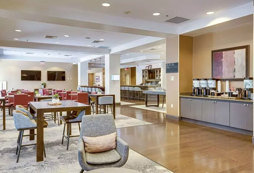 هتل Hilton Garden Inn Phoenix Airport North