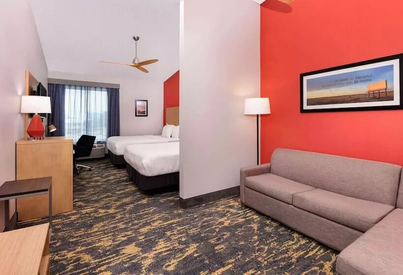 هتل La Quinta By Wyndham Dallas   Las Colinas