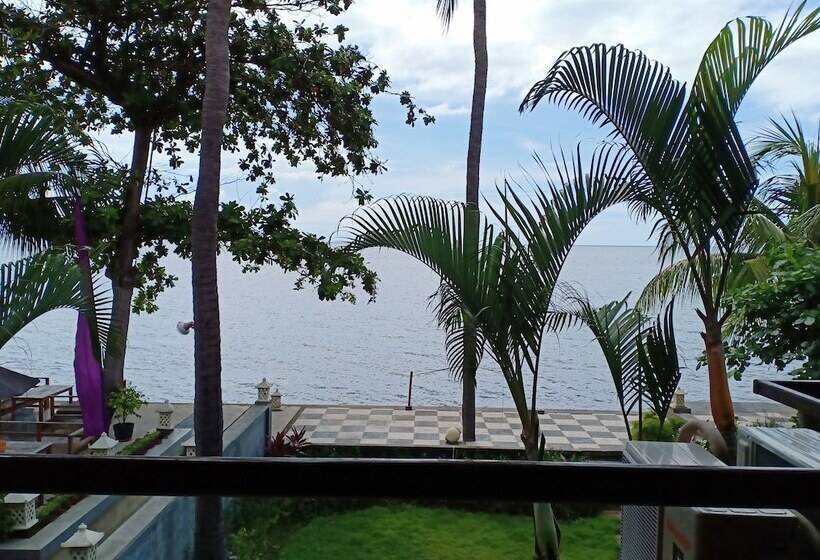 Hotel Nugraha Lovina Seaview Resort & Spa