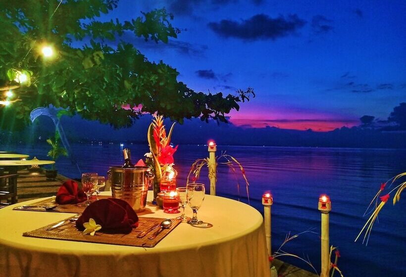 Hotel Nugraha Lovina Seaview Resort & Spa