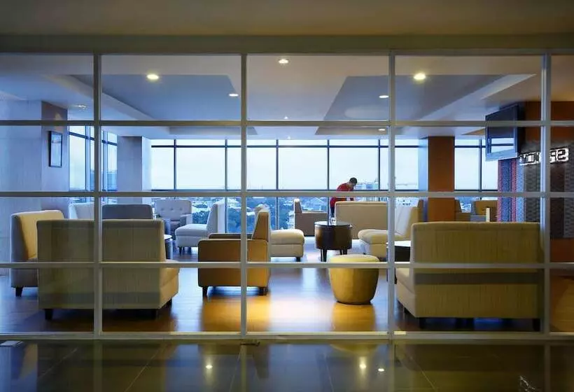 Hotelli Santika Makassar