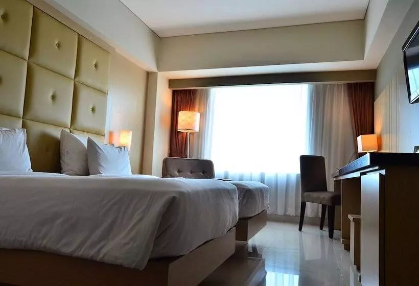 Hotelli Santika Makassar