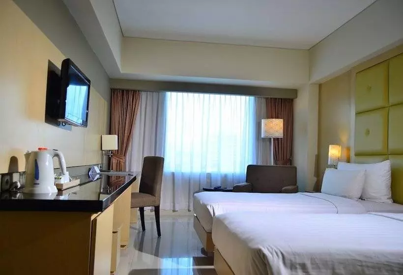 Hotelli Santika Makassar