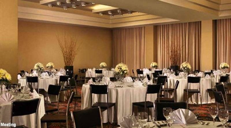 בית מלון כפרי Santika Makassar