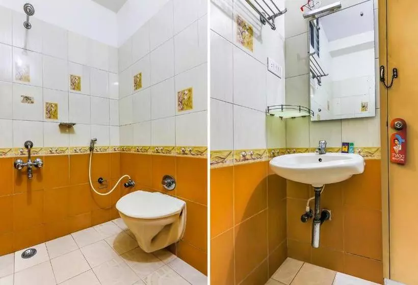 فندق Fab Royal Star