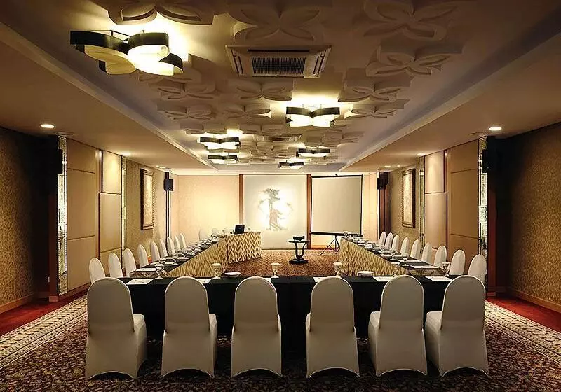 Otel The Royal Surakarta Heritage   Handwritten Collection