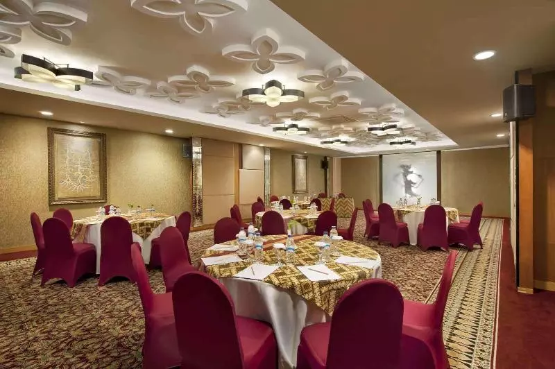 Otel The Royal Surakarta Heritage   Handwritten Collection