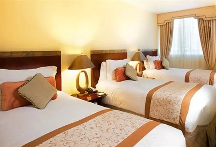 فندق Toscana Inn