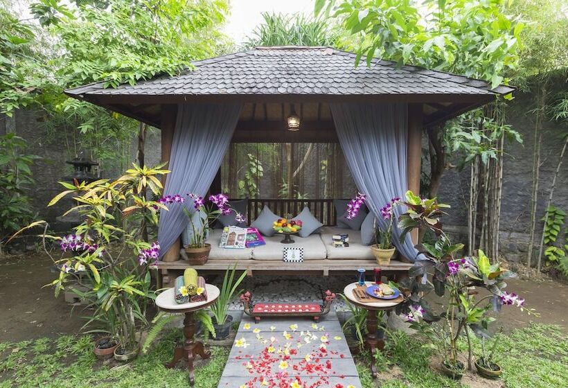 ホテル Kampung Kecil