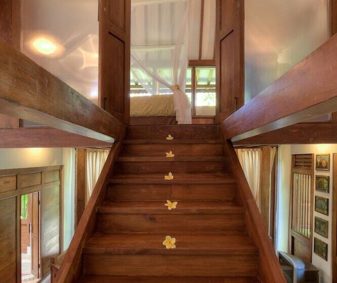 ホテル Kampung Kecil