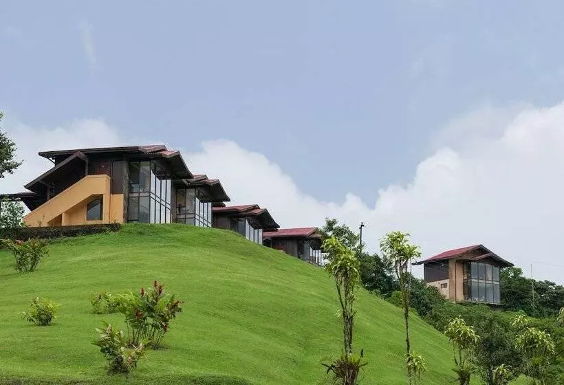 Отель Arenal Lodge