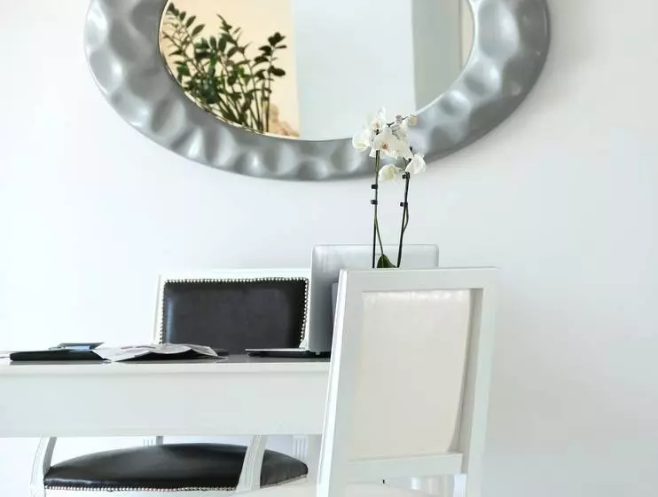 Astro Palace Hotel & Suites