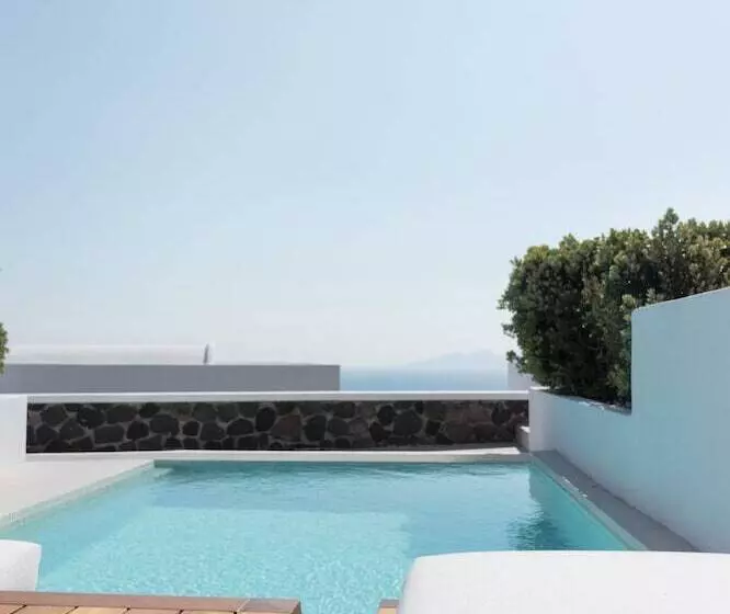 Astro Palace Hotel & Suites