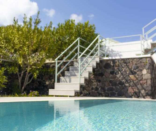 Astro Palace Hotel & Suites