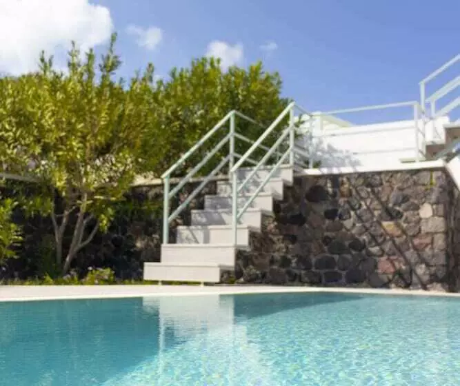 Astro Palace Hotel & Suites