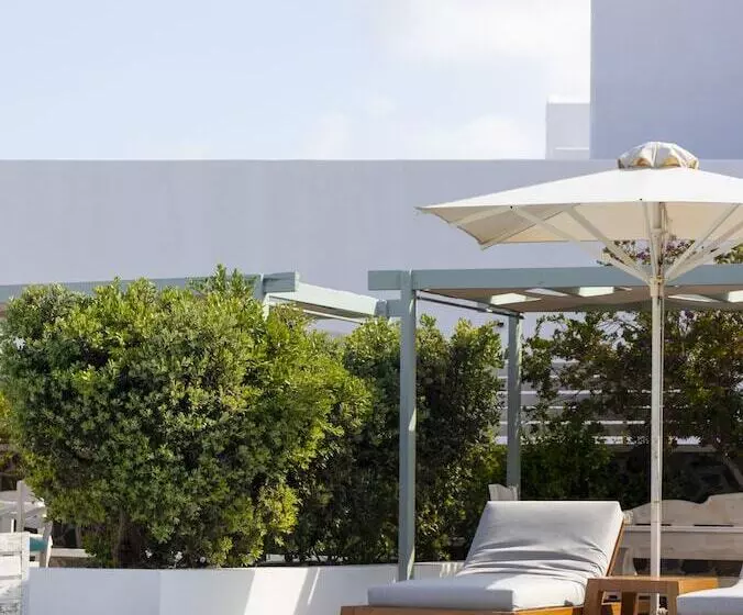 Astro Palace Hotel & Suites