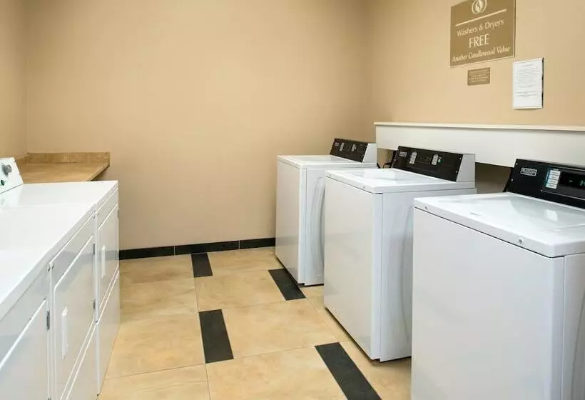 Отель Candlewood Suites Olathe, An Ihg