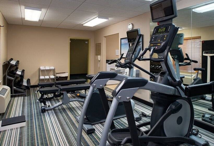 호텔 Candlewood Suites Olathe, An Ihg