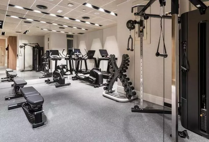 Отель Catalonia Atocha