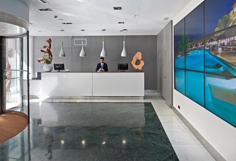 هتل Catalonia Atocha