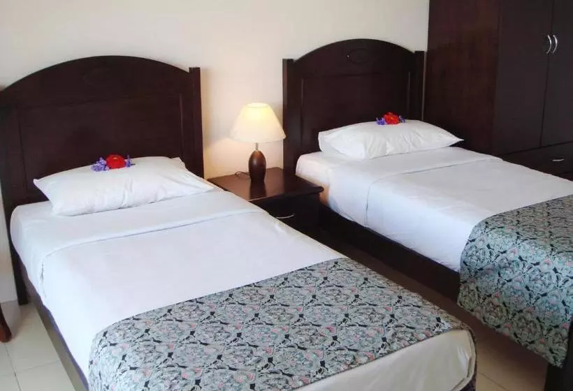 בית מלון כפרי Celyn Resort Kinabalu