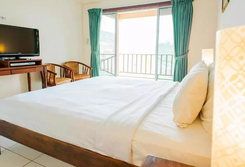 בית מלון כפרי Celyn Resort Kinabalu