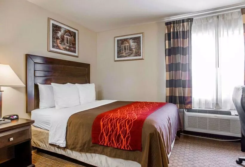 هتل Comfort Inn Monterey Park  Los Angeles