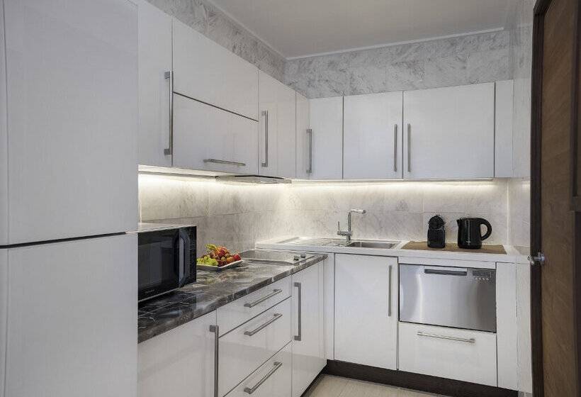 هتل Conrad Maldives Rangali Island