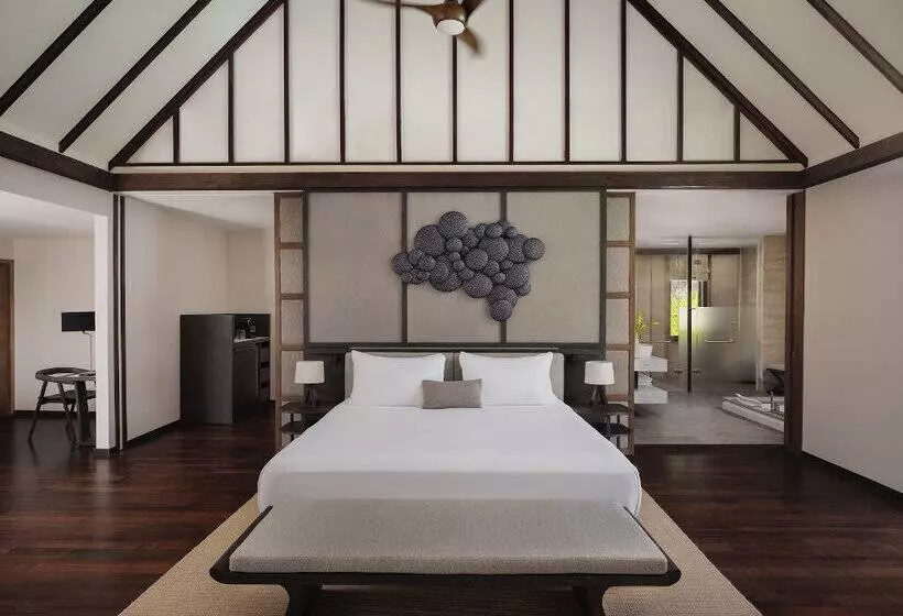 Отель Conrad Maldives Rangali Island