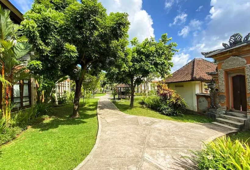 בית מלון כפרי Desamuda Village