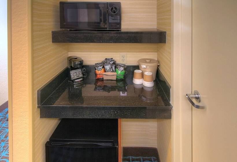 Отель Fairfield Inn & Suites By Marriott Jupiter