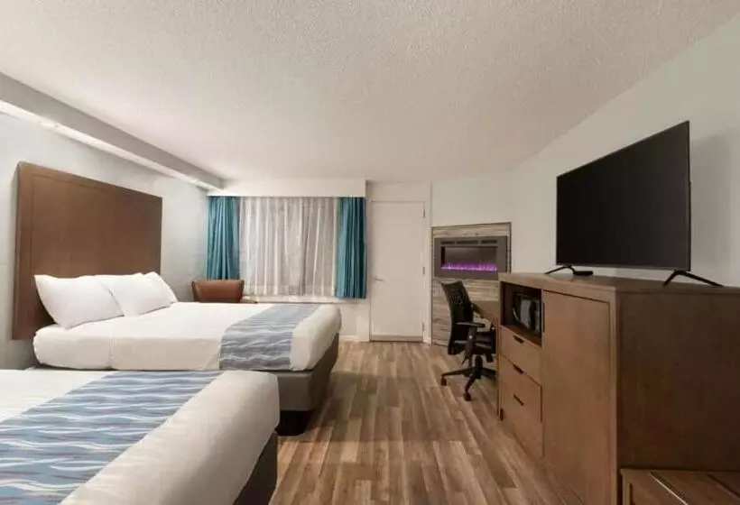 Отель Gatlinburg River Inn