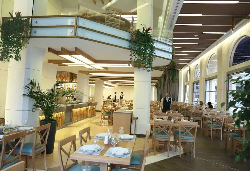 هتل Serenada Golden Palace   Boutique