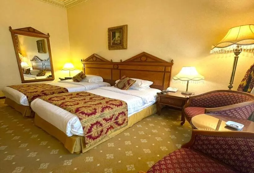 هتل Serenada Golden Palace   Boutique